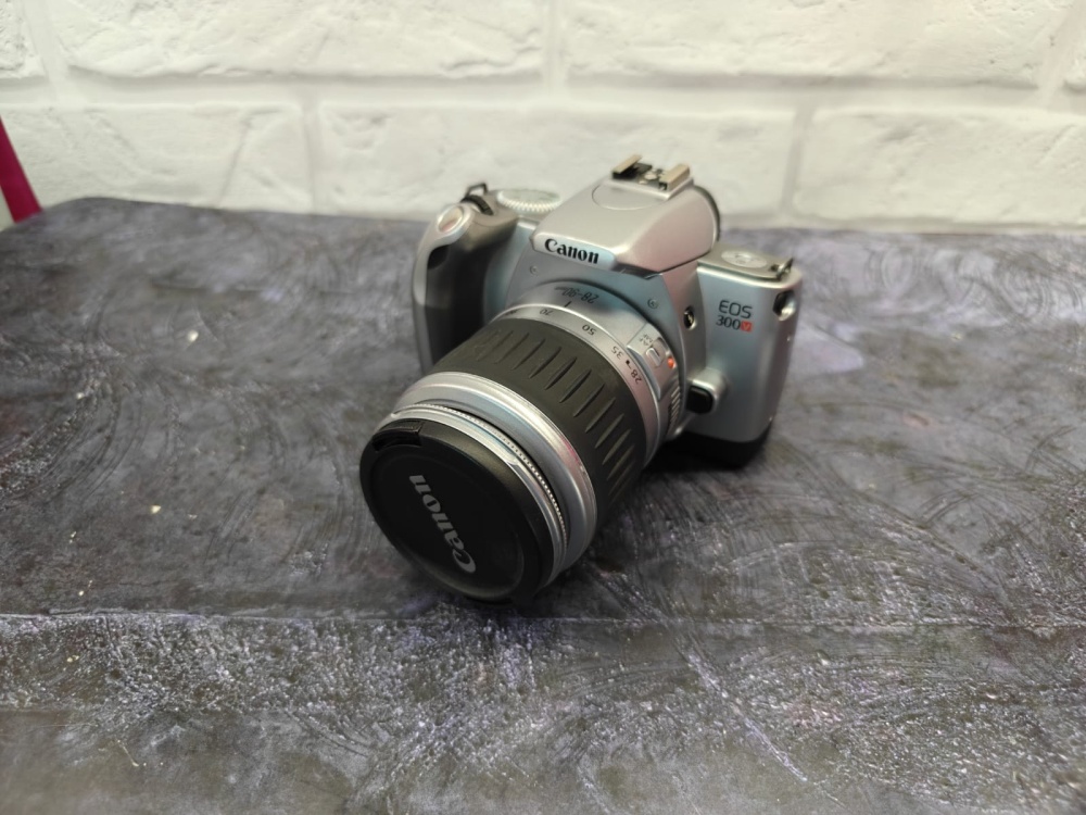 Фотоаппарат Canon EOS 300V