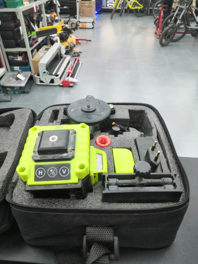 Лазерный уровень operating manual