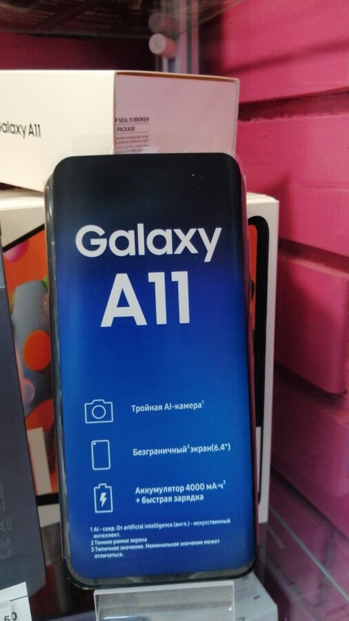 /Смартфон Samsung A11