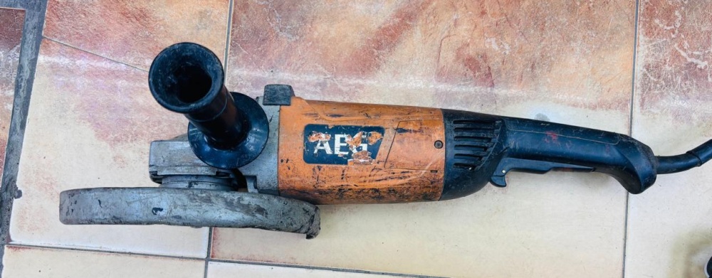 УШМ (Болгарка) AEG 230