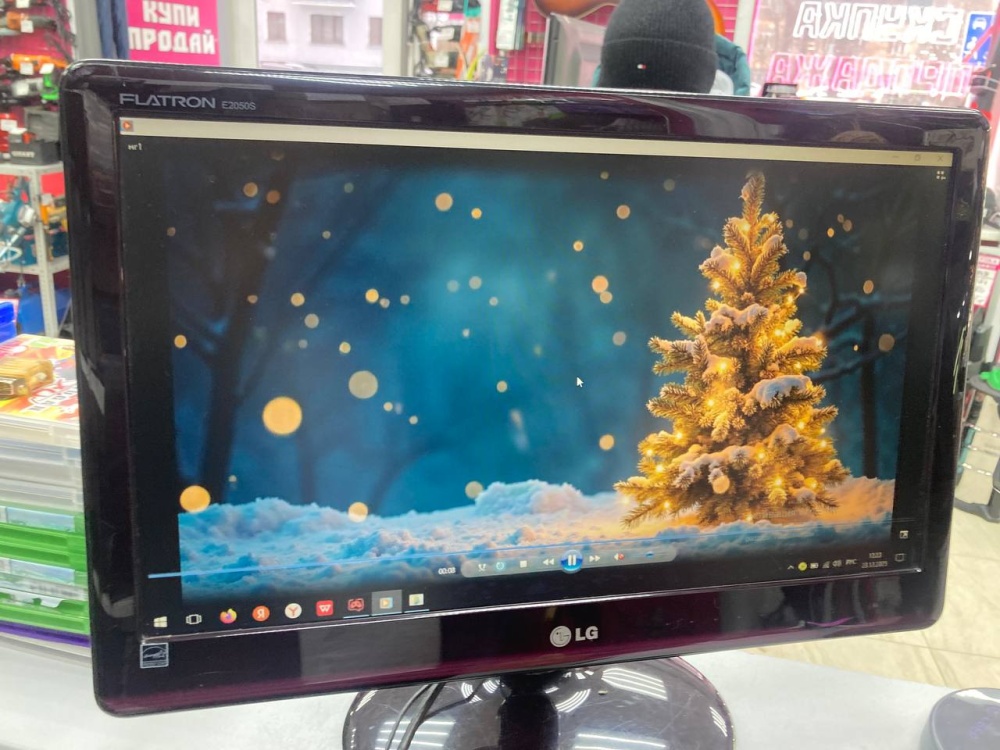 Монитор LG E2050S