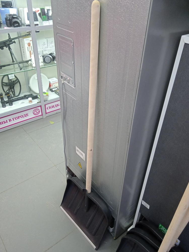 Лопата снеговая