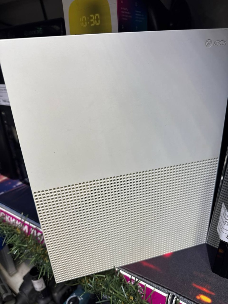 Игровая приставка XBOX ONE S