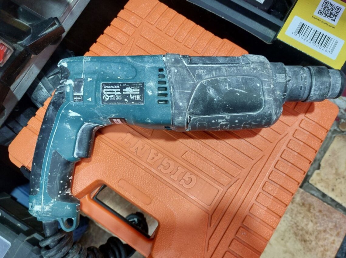 Перфоратор Makita 2470