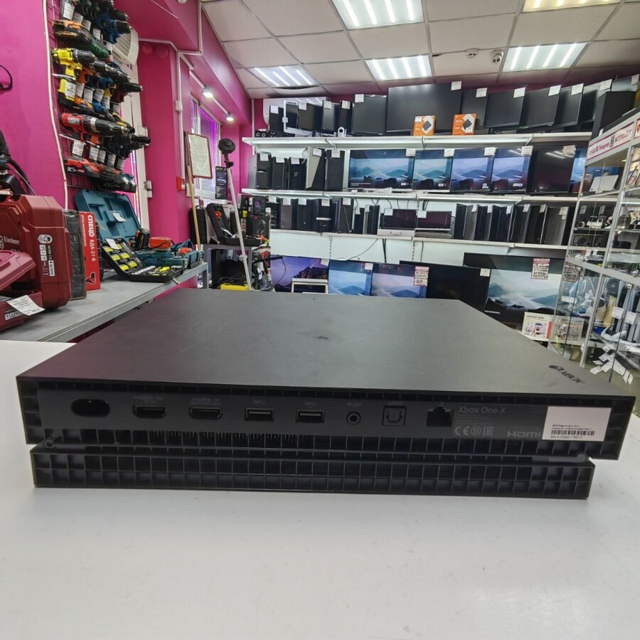 Игровая приставка XBOX ONE X 1TB