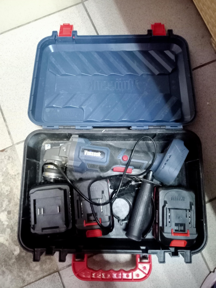 УШМ (Болгарка) АККУМУЛЯТОРНАЯ VNIISSOK V-21B