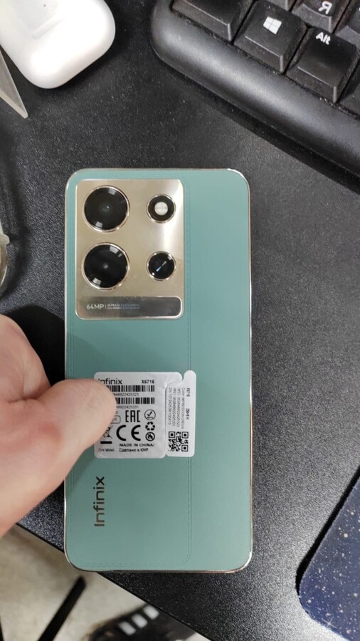 Мобильный телефон Infinix