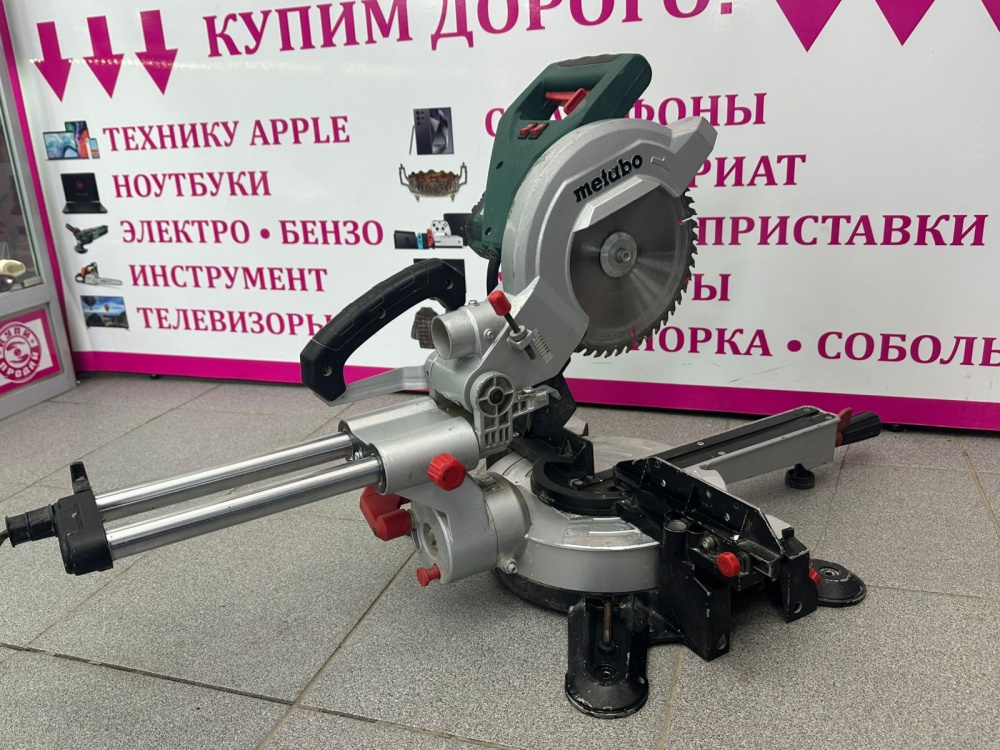 Торцовочная пила metado kgs 216m