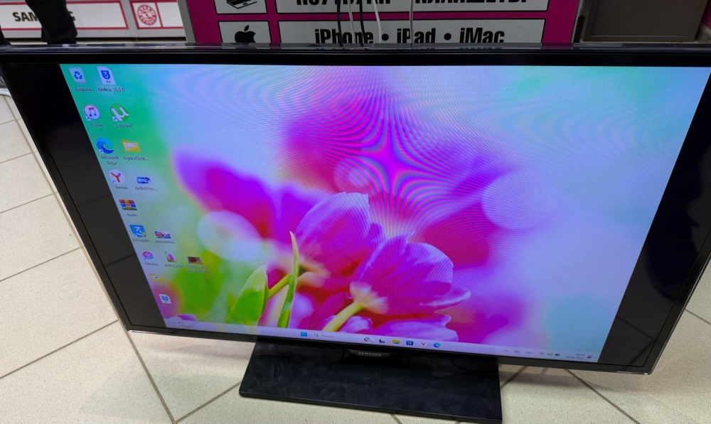 Телевизор LG UE40ES5507