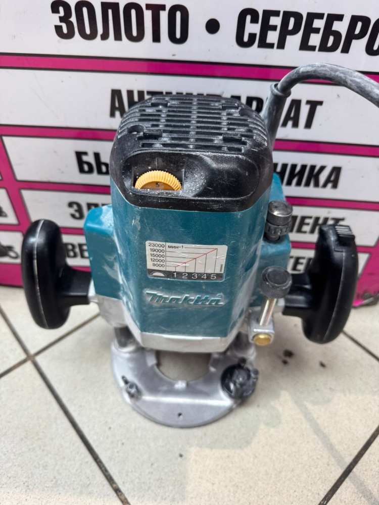 Фрезер Makita 3612C