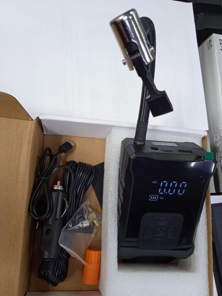 Компрессор автомобильный 5 в 1