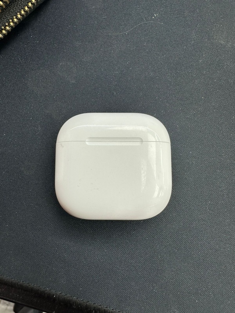 Наушники Airpods 4