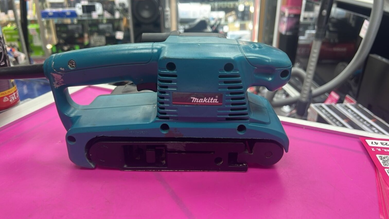 Ленточная шлифмашина makita 9910