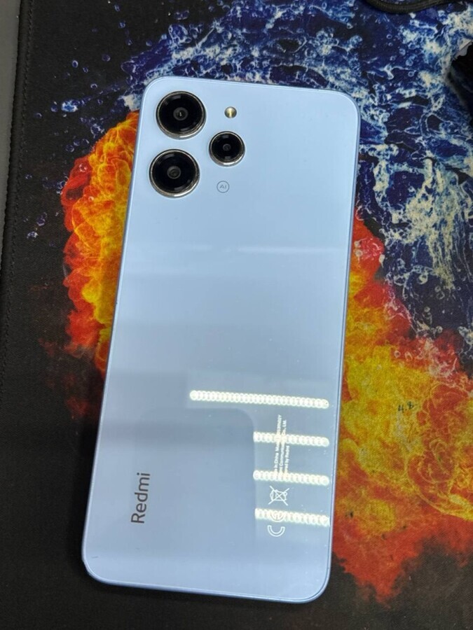 Смартфон Xiaomi Redmi 12 8/256