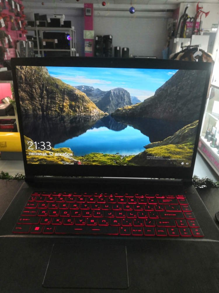 Ноутбук MSI gf63