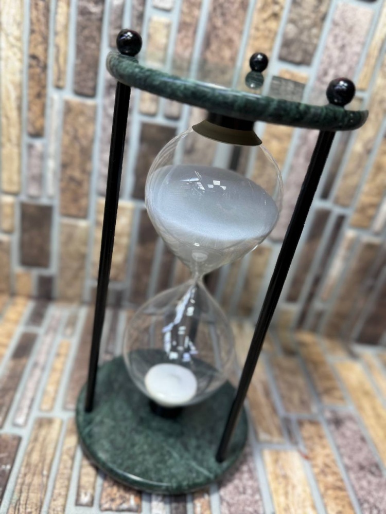 Часы Песочные 2000е года