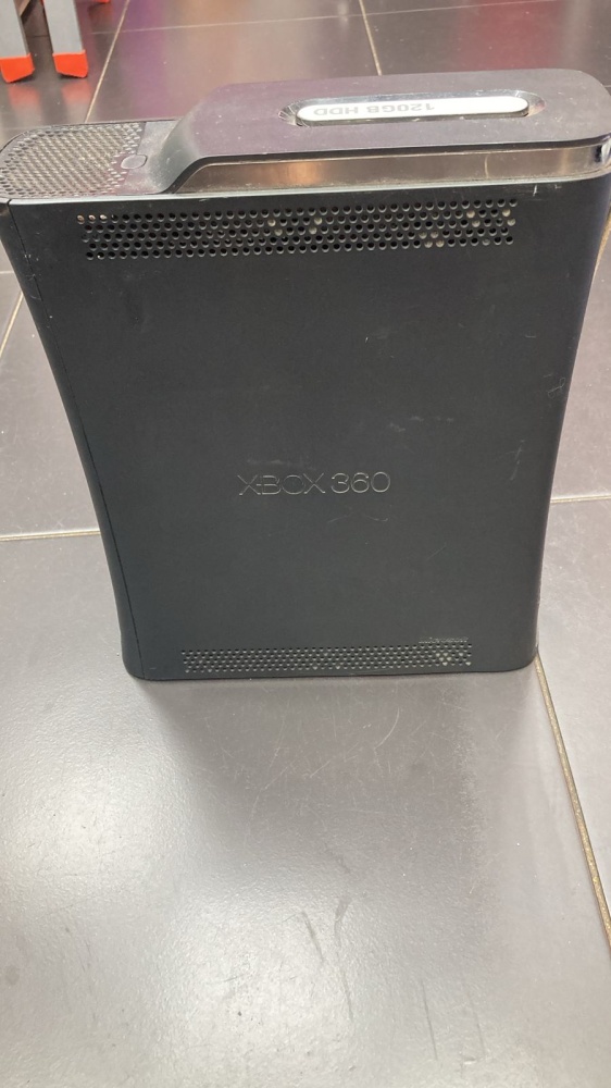 Игровая приставка XBOX 360 . 120 gb