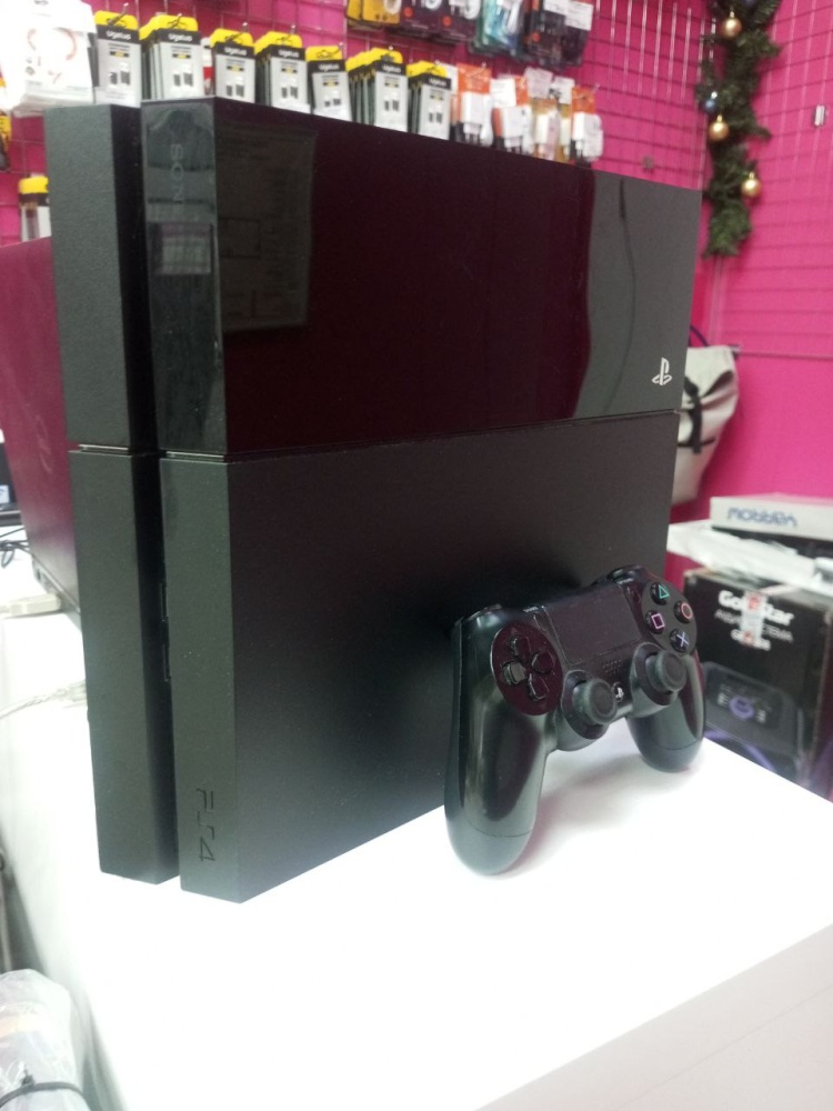 Игровая приставка Sony PlayStation 4 fat 500гб