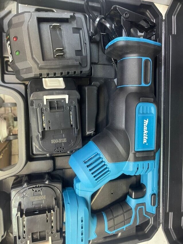 Сабельная пила Makita (2 АКБ)