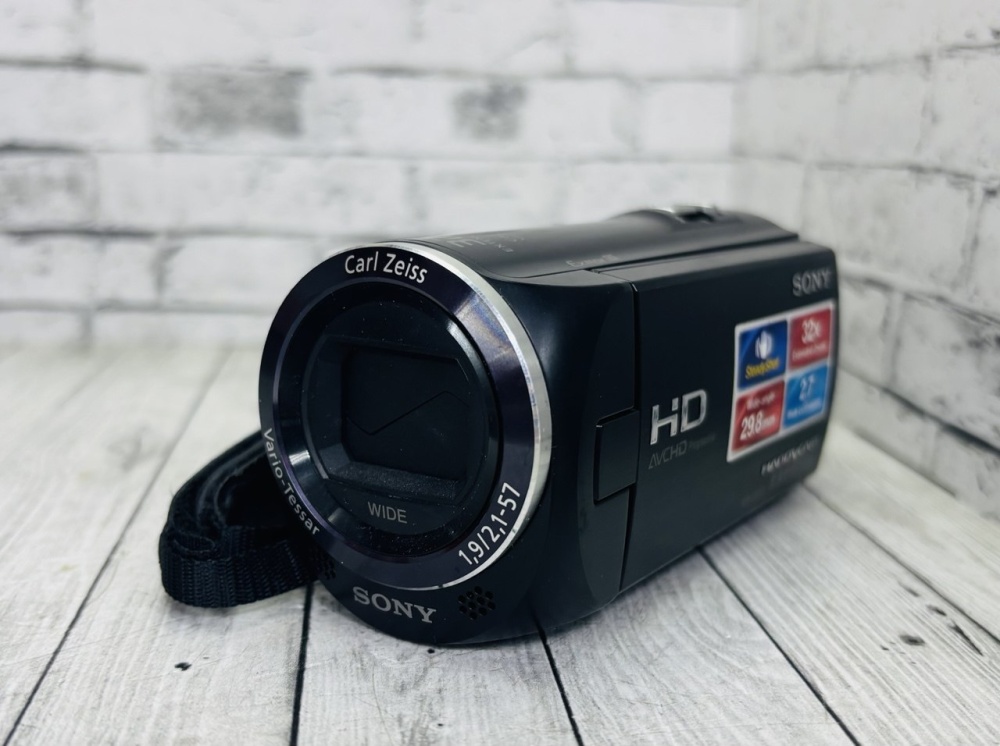 Видеокамера Sony hdr-cx220e