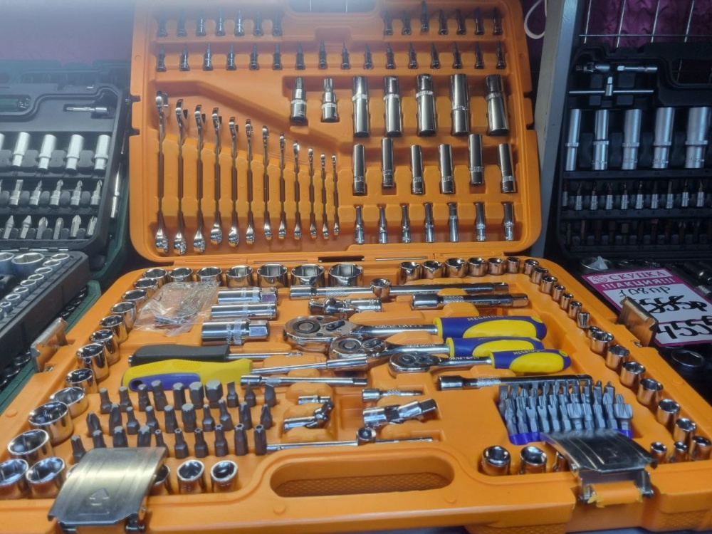 Набор инструментов 216 пр.