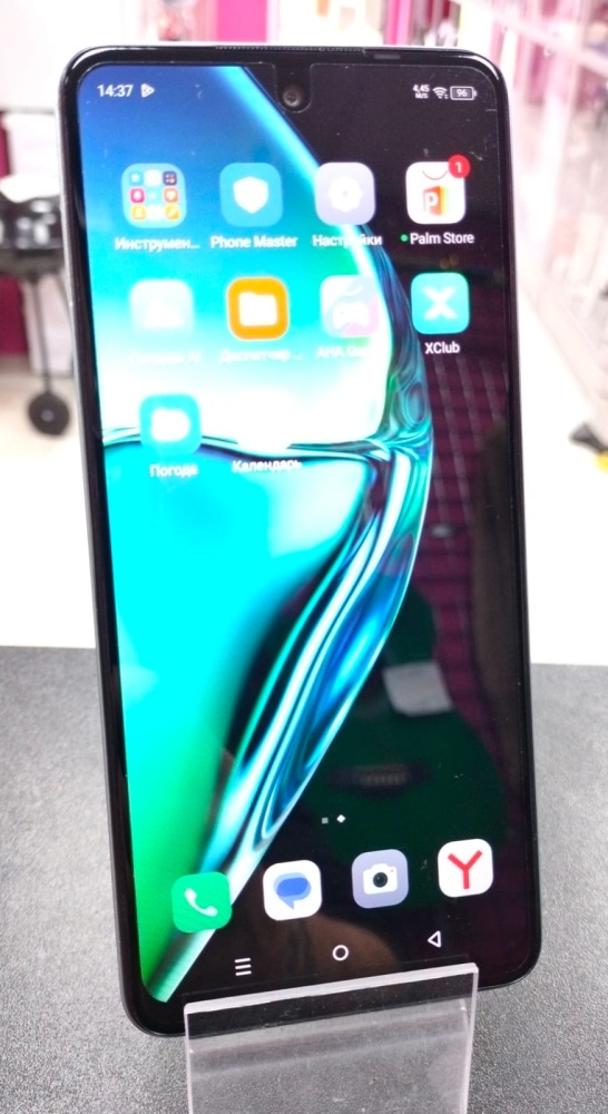 Мобильный телефон Infinix SMART 8 4/128