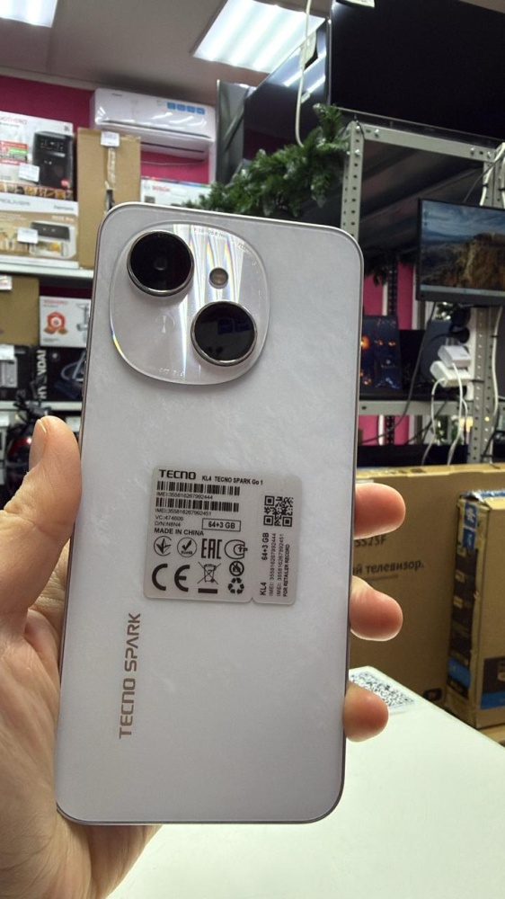 Мобильный телефон Tecno Spark Go1(4\64)