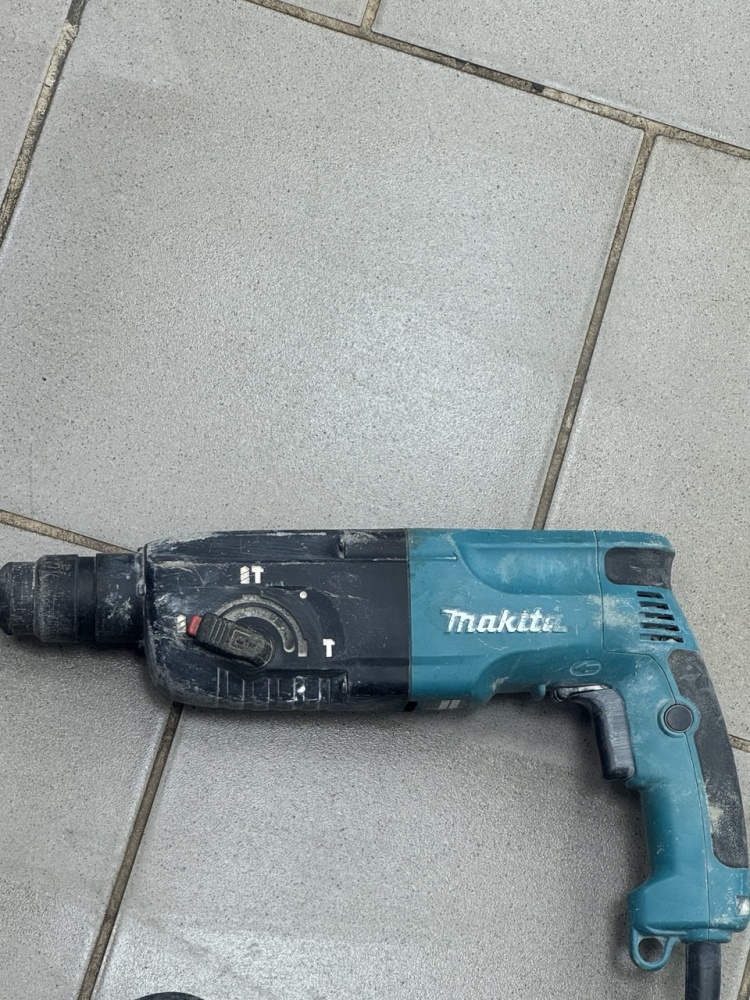 Перфоратор makita hr2450