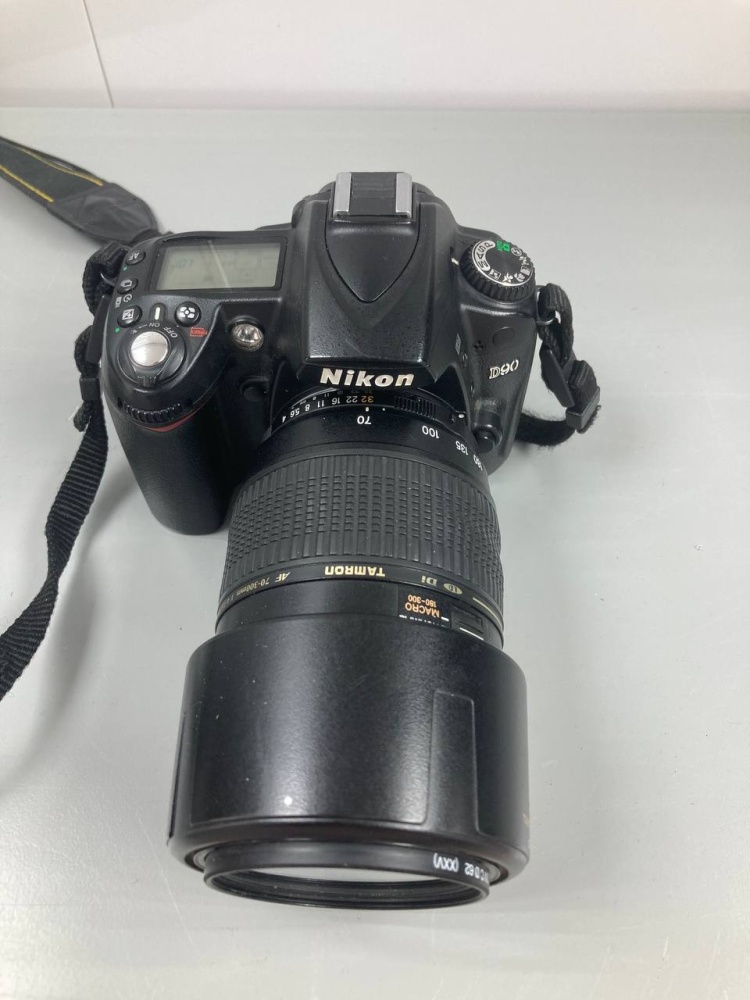 Фотоаппарат Nikon D90