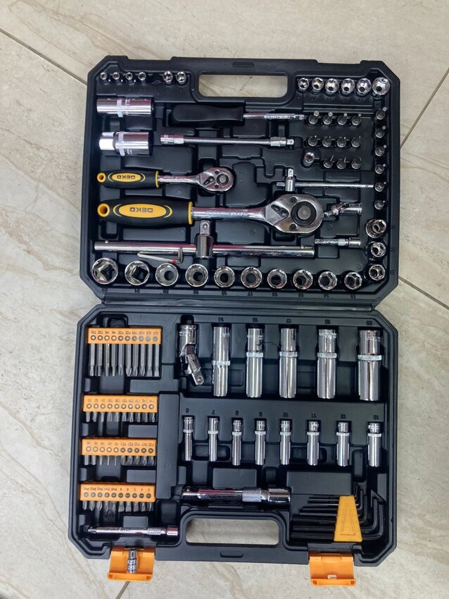 Набор инструментов DEKO 121 предмет