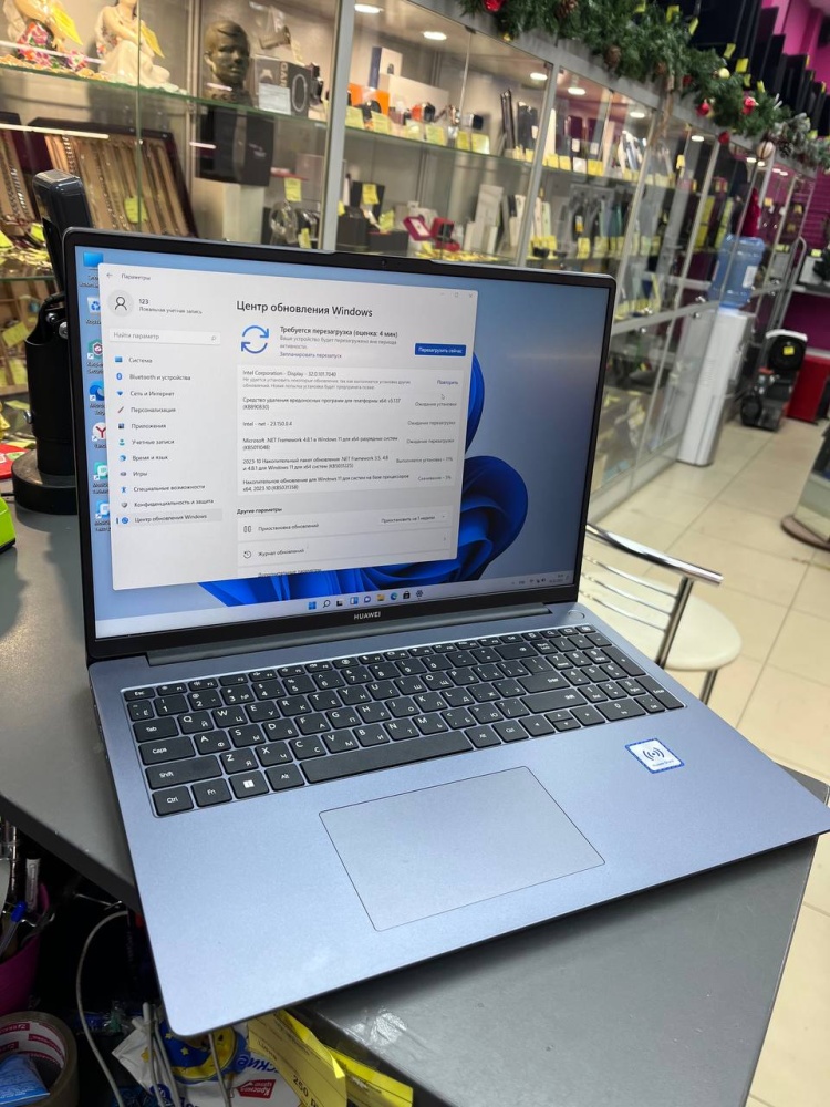 Ноутбук Huawei D16