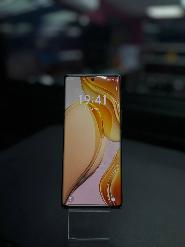 Мобильный телефон Tecno ad8 8/256