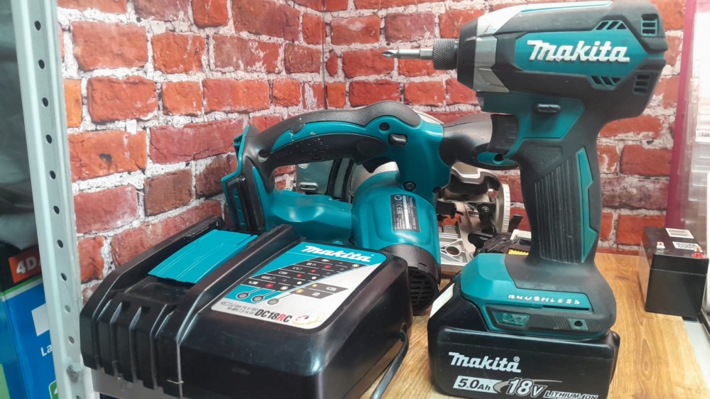 MAKITA винтоверт DTD153: MAKITA пила циркулярка DSS610