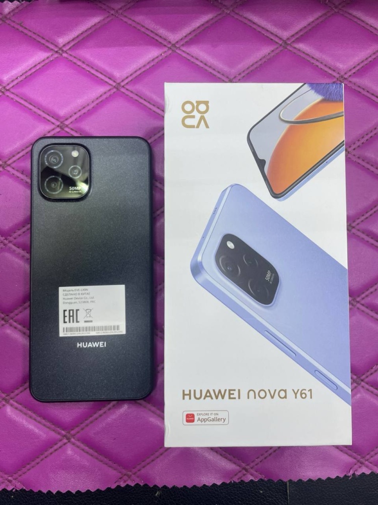 Смартфон Huawei Nova Y61 4/128