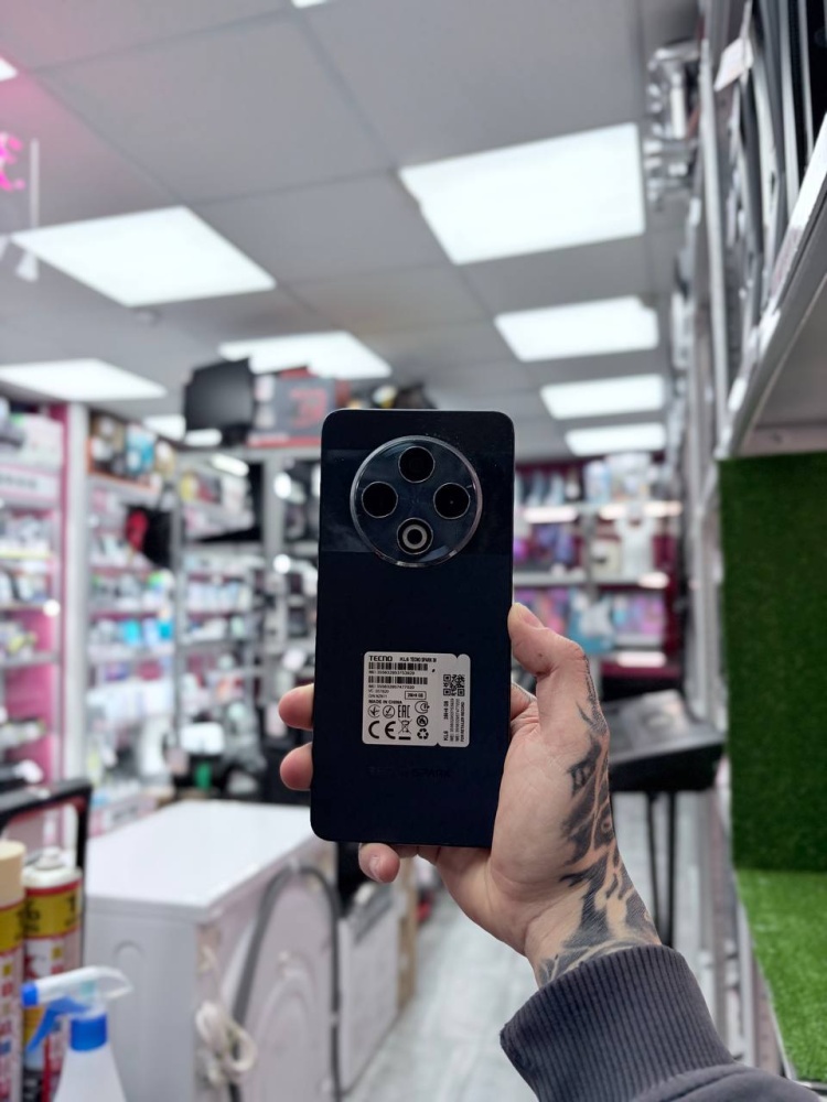Мобильный телефон Tecno Spark 30 8 256