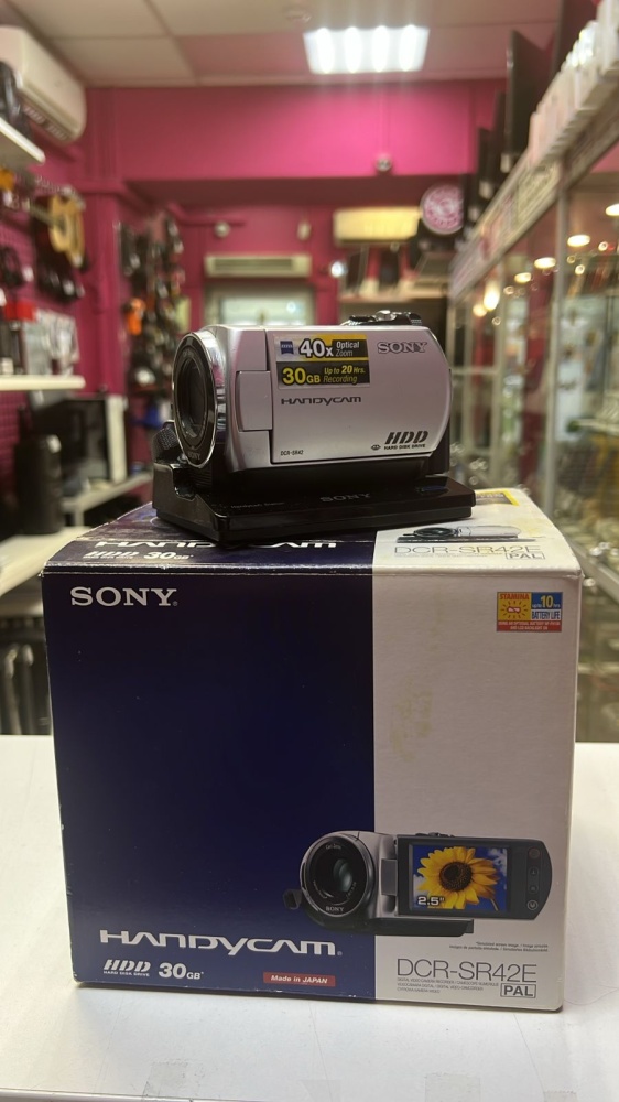 Видеокамера Sony dcr-sr 42e