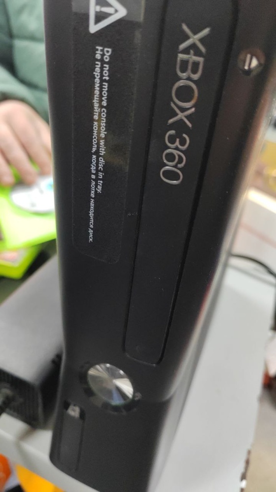 Игровая приставка XBOX 360