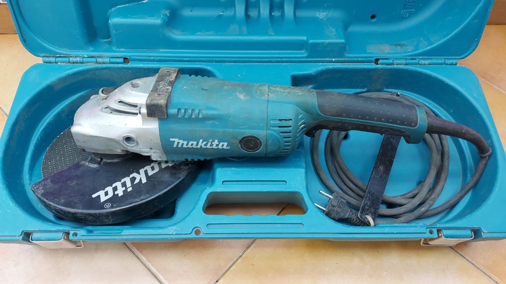 УШМ (Болгарка) Makita GA9020s