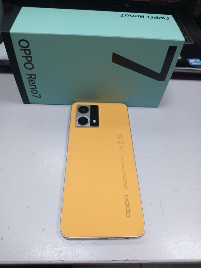 Смартфон Oppo Reno 7