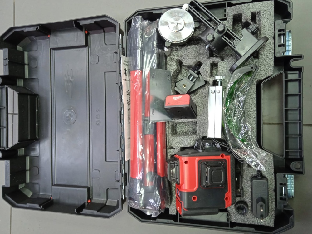 Уровень Нивелир Mlwaukee 16 линий