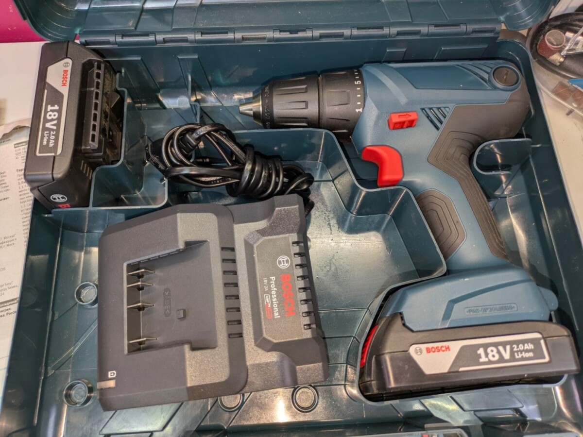 Шуруповерт Bosch GSR 180-LI