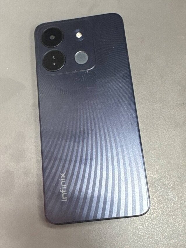 Мобильный телефон Infinix smart 7 hd 2/64