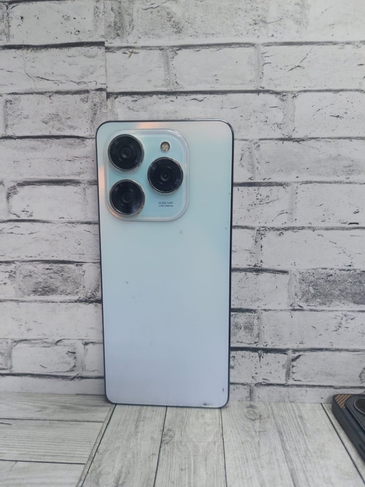 Мобильный телефон Tecno
