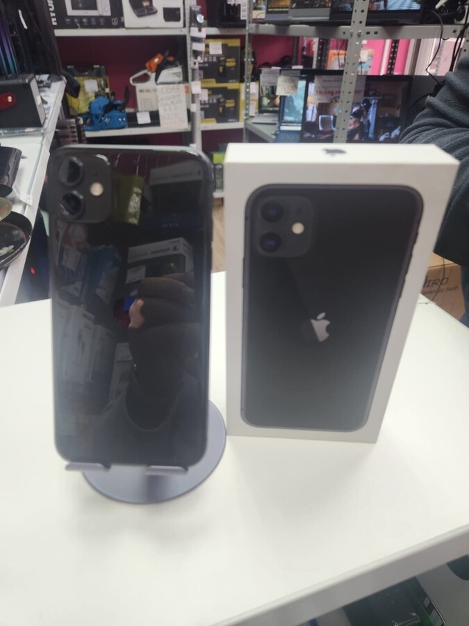 Смартфон iPhone 11 64Gb