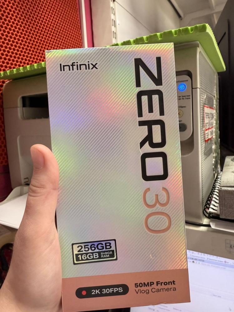 Мобильный телефон Infinix Zero 40(16\256)