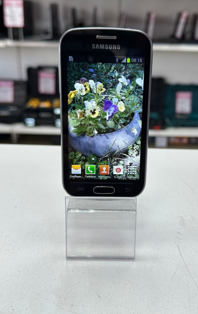 Смартфон Samsung GT-S7390