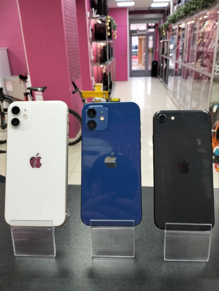 Смартфон iPhone 12 64 Gb