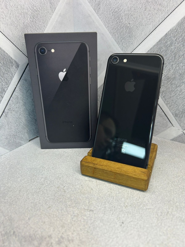 Смартфон iPhone 8 64 Gb