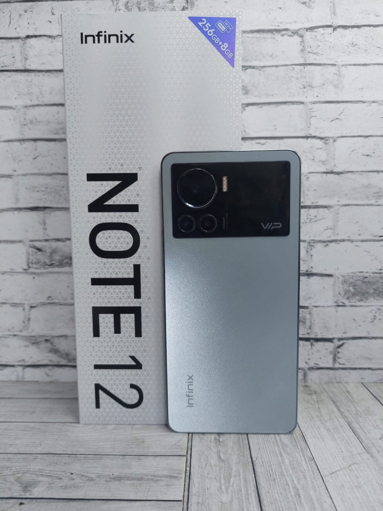Мобильный телефон Infinix Note 12 VIP 8/256