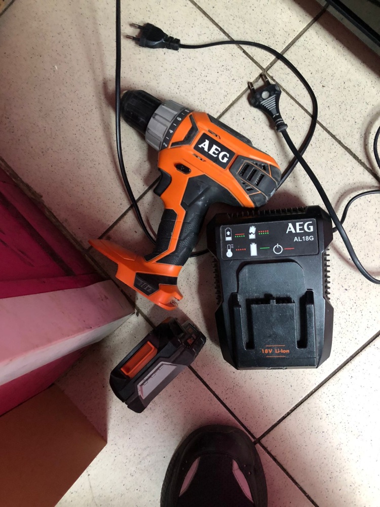 AEG BS18G3